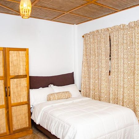 Ike'S Cultural Village Kumasi Zewnętrze zdjęcie