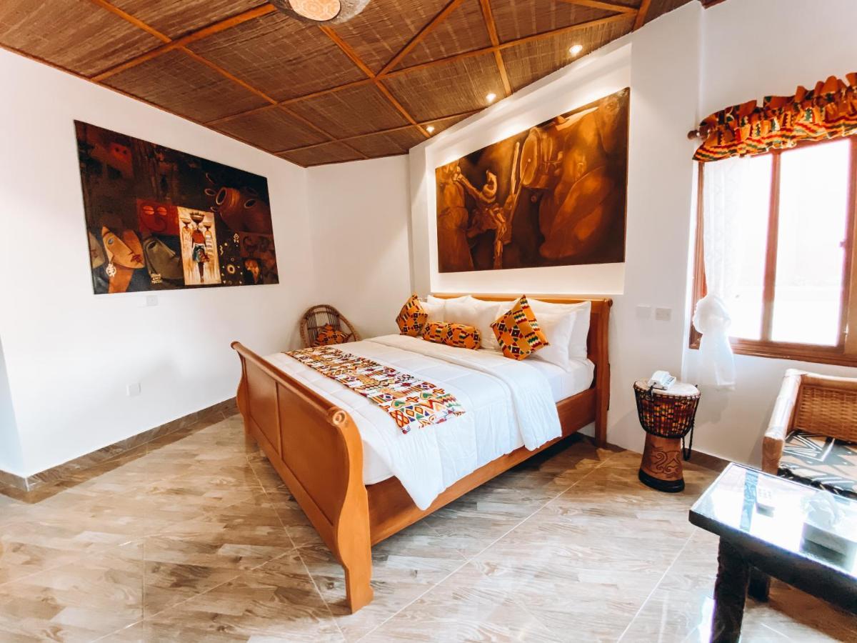 Ike'S Cultural Village Kumasi Zewnętrze zdjęcie
