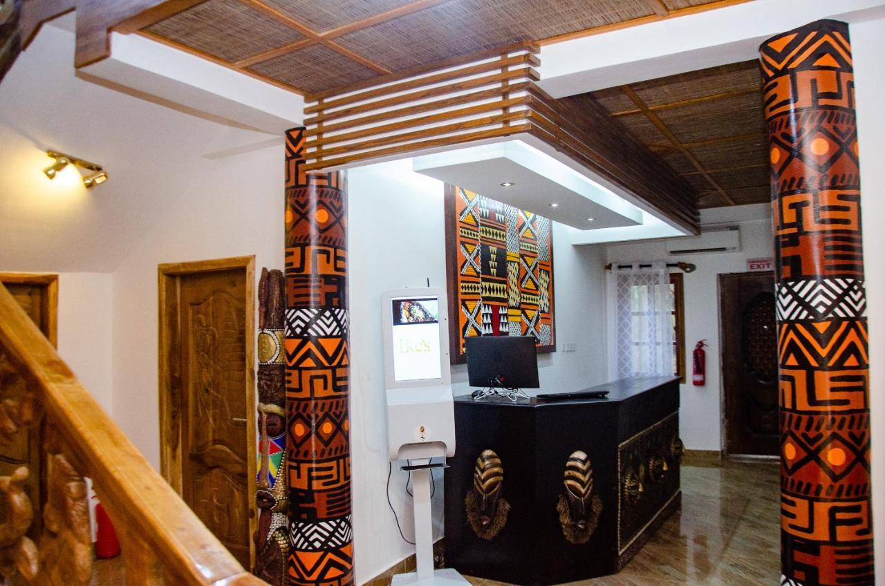 Ike'S Cultural Village Kumasi Zewnętrze zdjęcie