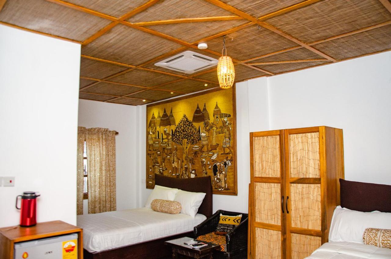 Ike'S Cultural Village Kumasi Zewnętrze zdjęcie