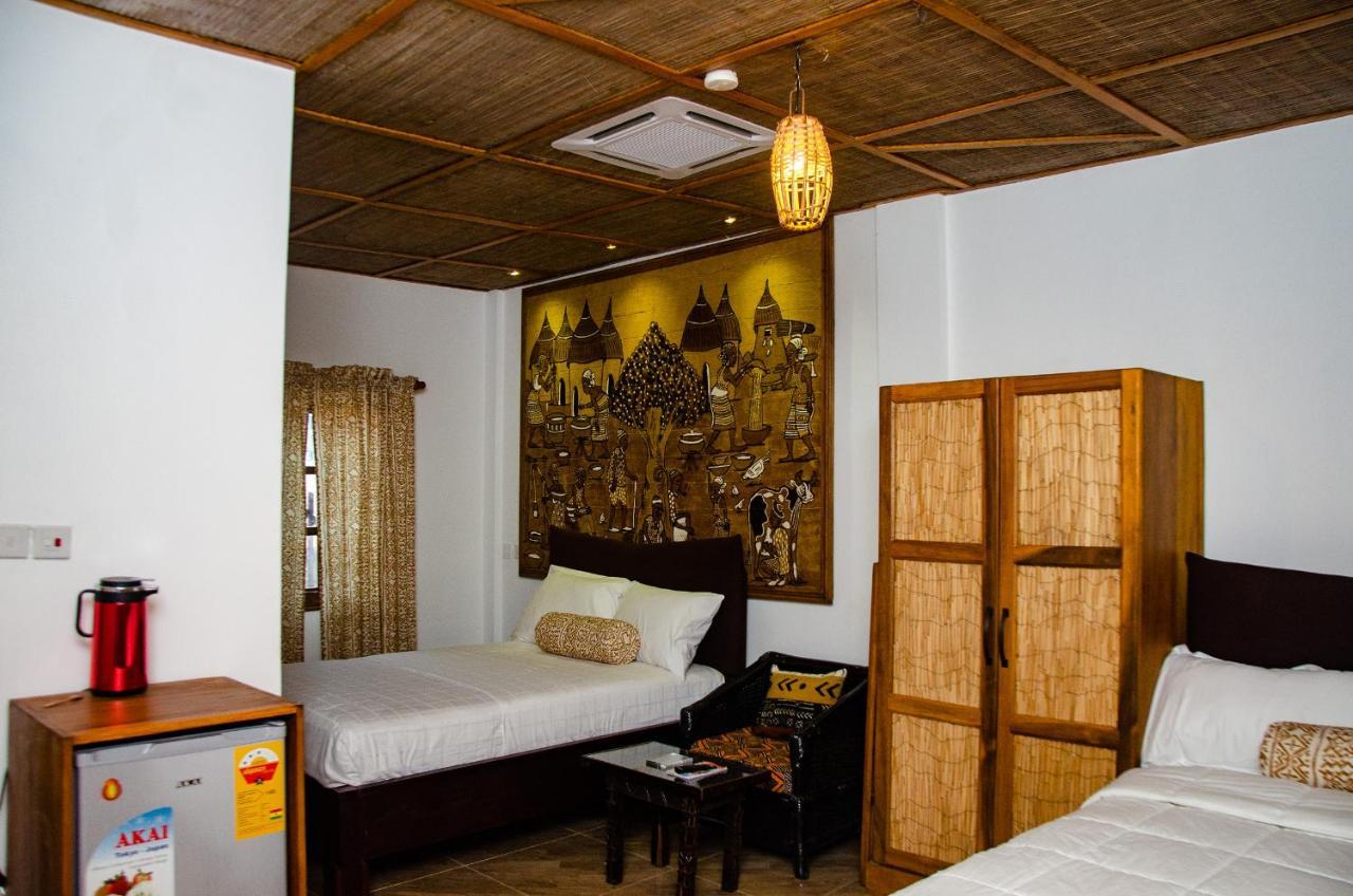 Ike'S Cultural Village Kumasi Zewnętrze zdjęcie